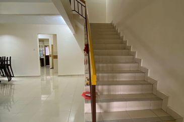 Double Storey House for Sale Mantin