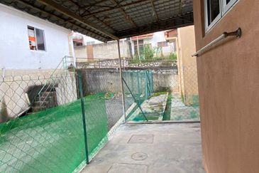 Double Storey House for Sale Mantin
