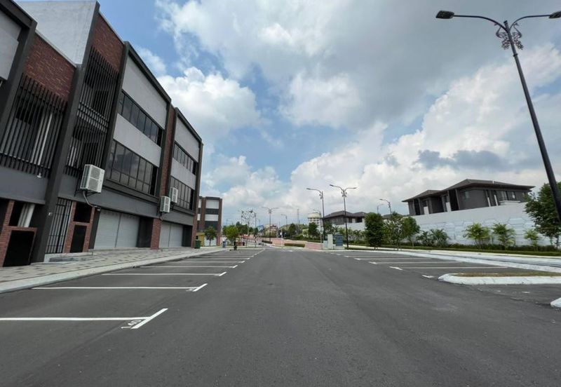 Baris Place @ Setia Mayuri