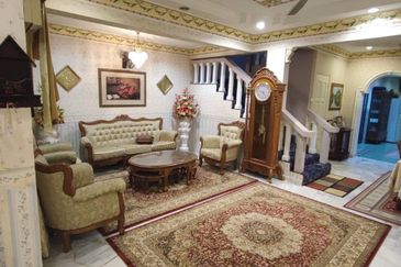 2 Sty [22'x75'] Renovated House Sale Bandar Sungai Long Taman Rakan 