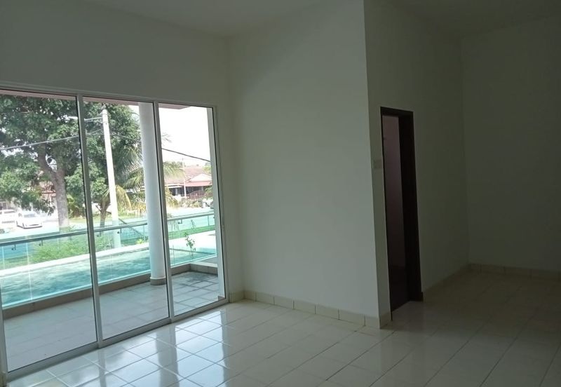 IMPIANA VILLA @TAMAN TUANKU JAAFAR