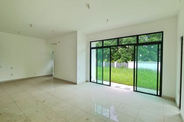 Tenderfields @ Eco Majestic