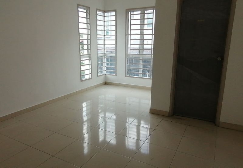 Taman Kiara Indah, Sikamat