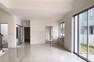 Parkfield Residences, Tropicana Heights