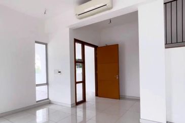 Parkfield Residences, Tropicana Heights