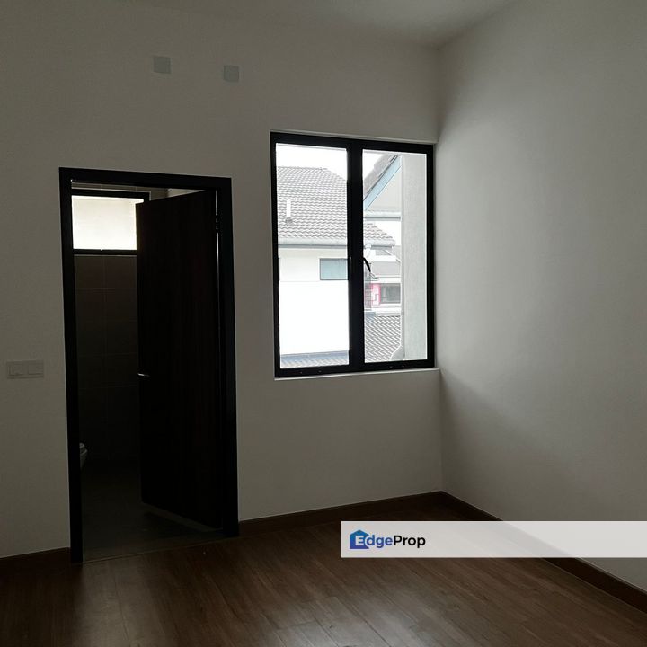 𝐁𝐫𝐚𝐧𝐝 𝐍𝐞𝐰 𝟐 𝐒𝐭𝐨𝐫𝐞𝐲 𝐇𝐨𝐮𝐬𝐞 𝐋𝐮𝐦𝐢𝐫𝐚 𝐁𝐚𝐧𝐝𝐚𝐫 𝐁𝐮𝐤𝐢𝐭 𝐑𝐚𝐣𝐚 𝐊𝐥𝐚𝐧𝐠 𝐅𝐨𝐫 𝐒𝐚𝐥𝐞, Selangor, Bandar Bukit Raja