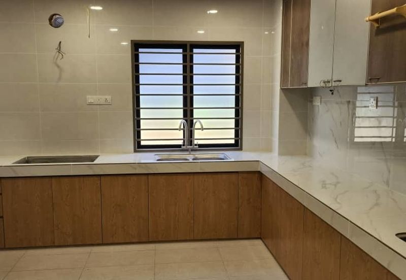 𝐅𝐮𝐥𝐥𝐲 𝐑𝐞𝐧𝐨𝐯𝐚𝐭𝐞𝐝  𝟐 𝐒𝐭𝐨𝐫𝐞𝐲  𝐇𝐨𝐮𝐬𝐞 𝐁𝐚𝐧𝐝𝐚𝐫 𝐏𝐮𝐭𝐞𝐫𝐢 𝟏𝟎 𝐏𝐮𝐜𝐡𝐨𝐧𝐠  𝐅𝐨𝐫 𝐒𝐚𝐥𝐞