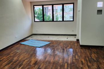 𝐅𝐮𝐥𝐥𝐲 𝐑𝐞𝐧𝐨𝐯𝐚𝐭𝐞𝐝  𝟐 𝐒𝐭𝐨𝐫𝐞𝐲  𝐇𝐨𝐮𝐬𝐞 𝐁𝐚𝐧𝐝𝐚𝐫 𝐏𝐮𝐭𝐞𝐫𝐢 𝟏𝟎 𝐏𝐮𝐜𝐡𝐨𝐧𝐠  𝐅𝐨𝐫 𝐒𝐚𝐥𝐞