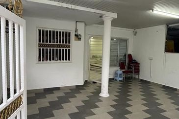 Taman Kinrara Seksyen 1