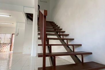 Taman Pinggiran Putra