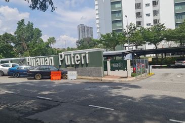 Hijauan Puteri Condominiums