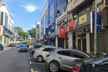 Jalan Kenari, Bandar Puchong Jaya