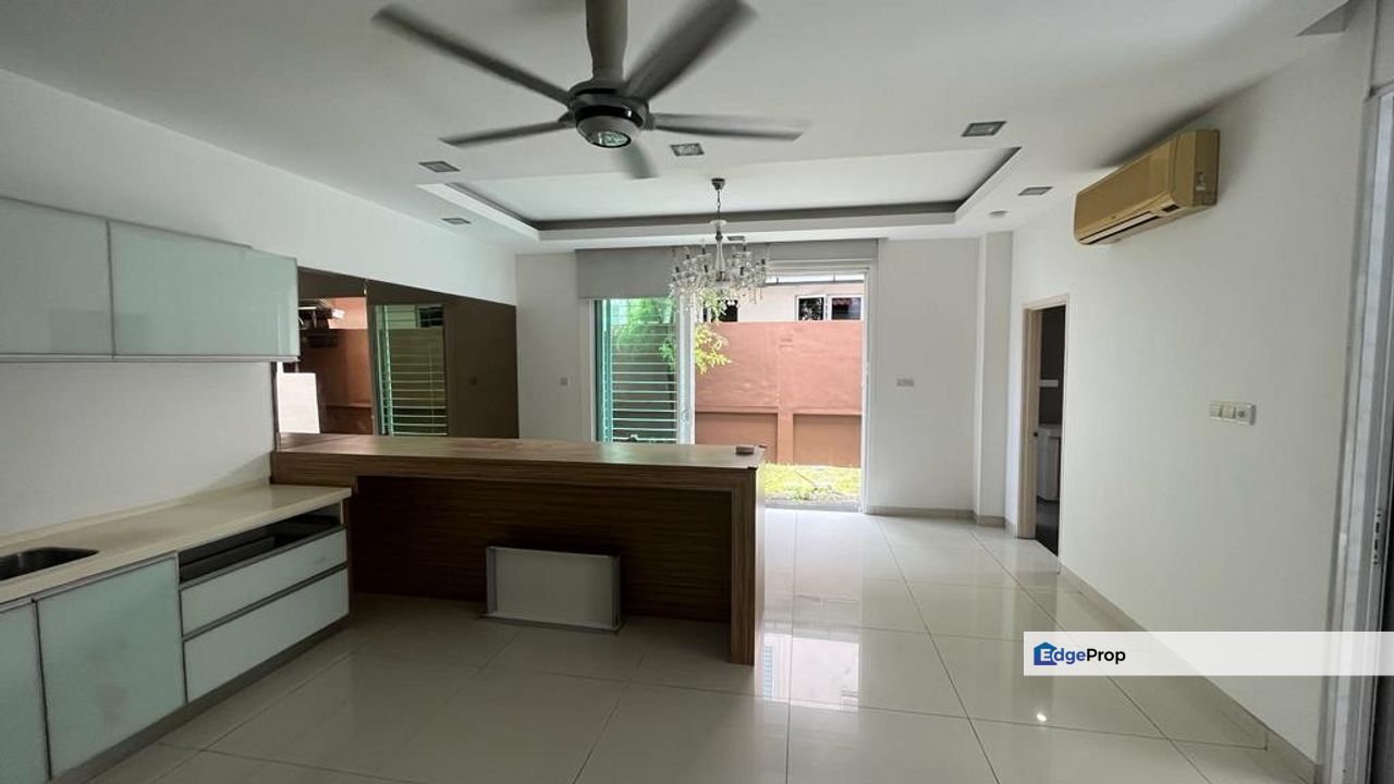 𝟐 𝐒𝐭𝐨𝐫𝐞𝐲 𝐒𝐞𝐦𝐢 𝐃  𝐇𝐨𝐮𝐬𝐞 𝐈𝐧 𝐒𝐞𝐭𝐢𝐚 𝐃𝐚𝐦𝐚𝐢, 𝐒𝐞𝐭𝐢𝐚 𝐀𝐥𝐚𝐦  𝐅𝐨𝐫 𝐬𝐚𝐥𝐞, Selangor, Setia Alam/Alam Nusantara