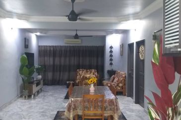 Sri Tanjung Apartment