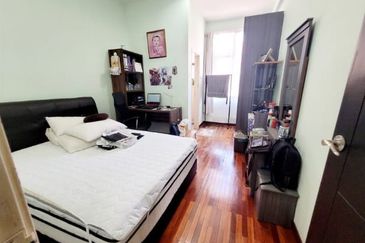 𝟐 𝐒𝐭𝐨𝐫𝐞𝐲 𝐇𝐨𝐮𝐬𝐞 𝐢𝐧 𝐁𝐚𝐧𝐝𝐚𝐫 𝐏𝐮𝐭𝐞𝐫𝐢 𝟏𝟏 , 𝐏𝐮𝐜𝐡𝐨𝐧𝐠 𝐅𝐨𝐫 𝐒𝐚𝐥𝐞