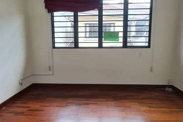 𝟐 𝐒𝐭𝐨𝐫𝐞𝐲 𝐇𝐨𝐮𝐬𝐞 𝐢𝐧 𝐁𝐚𝐧𝐝𝐚𝐫 𝐏𝐮𝐭𝐞𝐫𝐢 , 𝐏𝐮𝐜𝐡𝐨𝐧𝐠 𝐅𝐨𝐫 𝐒𝐚𝐥𝐞