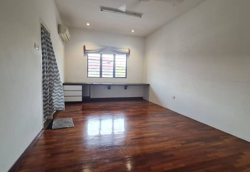 𝟐 𝐒𝐭𝐨𝐫𝐞𝐲 𝐇𝐨𝐮𝐬𝐞 𝐢𝐧 𝐁𝐚𝐧𝐝𝐚𝐫 𝐏𝐮𝐭𝐞𝐫𝐢 , 𝐏𝐮𝐜𝐡𝐨𝐧𝐠 𝐅𝐨𝐫 𝐒𝐚𝐥𝐞