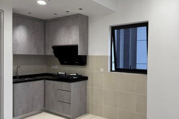 THE PULSE RESIDENCE & THE PULSE