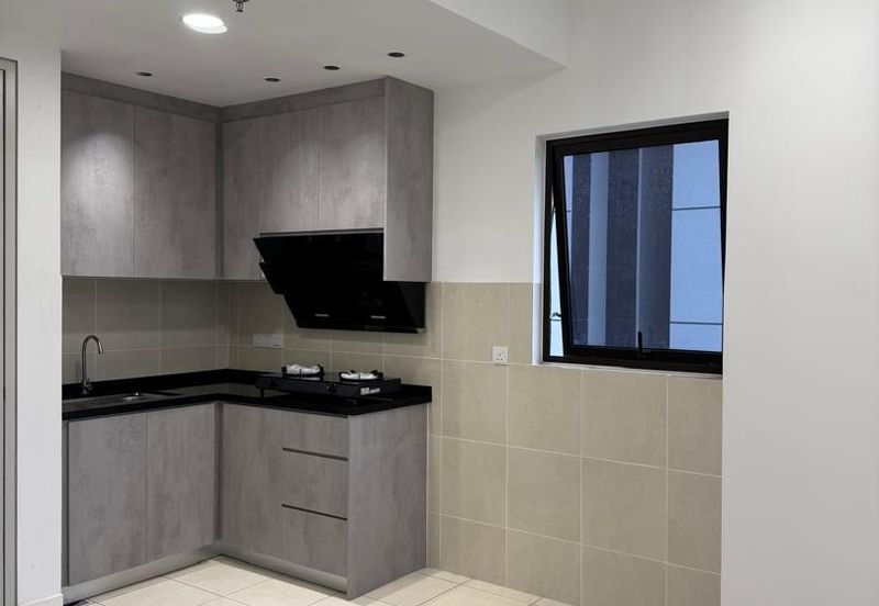 THE PULSE RESIDENCE & THE PULSE