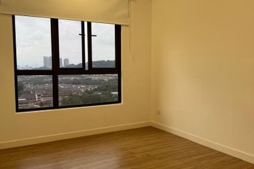 THE PULSE RESIDENCE & THE PULSE