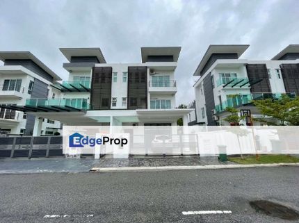 Suria Villa Kajang Selangor 3 Storey Semi D house For sale, Selangor, Kajang