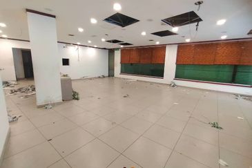 Jalan Kenari, Bandar Puchong Jaya