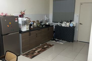 Monet Lily @ Sunsuria City