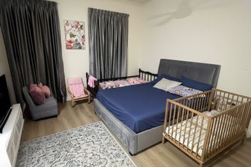 Monet Lily @ Sunsuria City