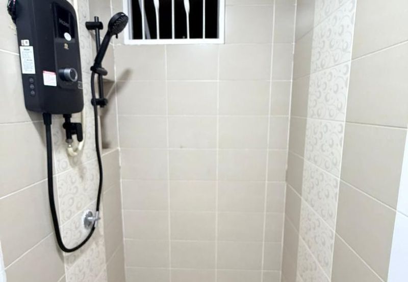 The Zest @ Kinrara 9