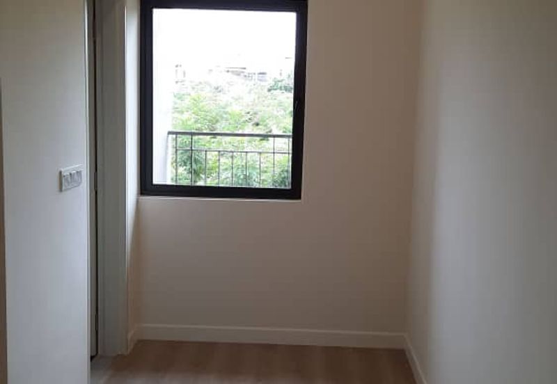 Monet Lily @ Sunsuria City