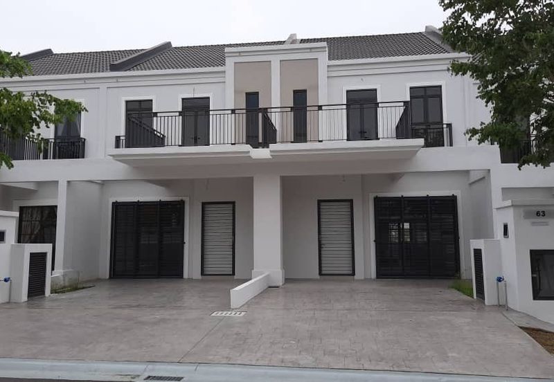 Monet Lily @ Sunsuria City