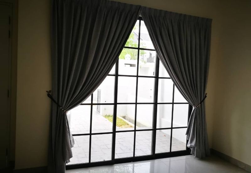 Monet Lily @ Sunsuria City