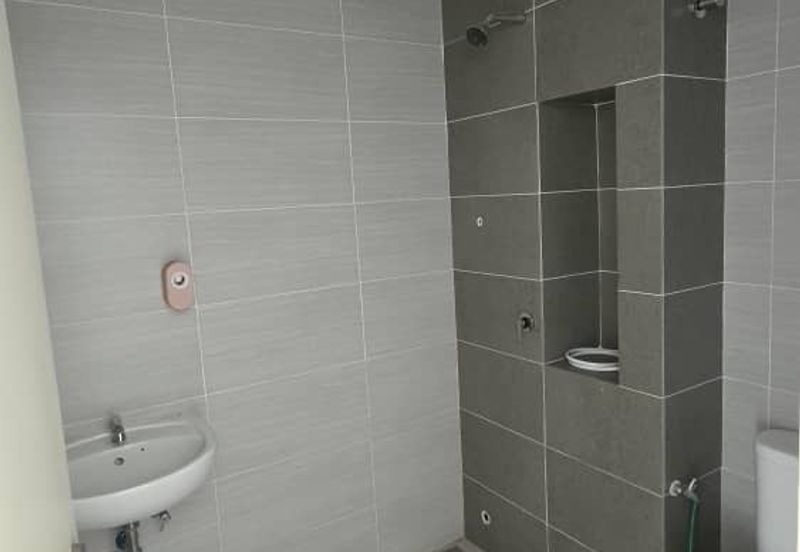 Monet Springtime @ Sunsuria City