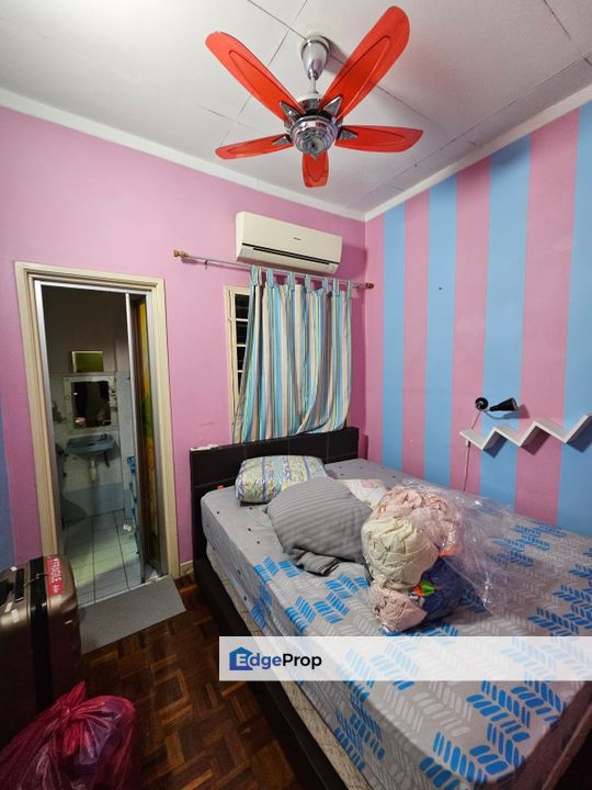 𝟐 𝐒𝐭𝐨𝐫𝐞𝐲  𝐇𝐨𝐮𝐬𝐞,  𝐏𝐮𝐭𝐫𝐚 𝐇𝐞𝐢𝐠𝐡𝐭𝐬 Subang Jaya 𝐅𝐨𝐫 𝐫𝐞𝐧𝐭, Selangor, Subang Jaya