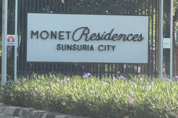 Monet Lily @ Sunsuria City