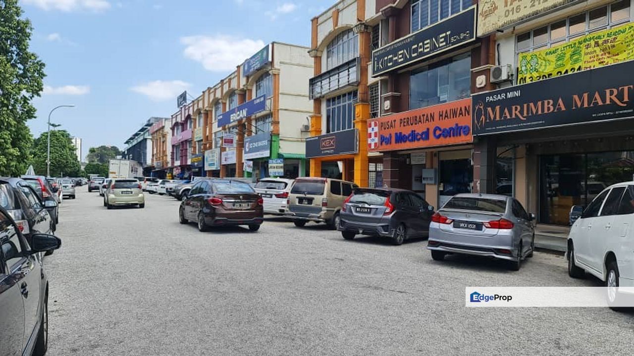 𝐆𝐫𝐨𝐮𝐧𝐝 𝐅𝐥𝐨𝐨𝐫 𝐒𝐡𝐨𝐩𝐥𝐨𝐭, 𝐢𝐧 𝐓𝐚𝐦𝐚𝐧 𝐏𝐮𝐜𝐡𝐨𝐧𝐠 𝐔𝐭𝐚𝐦𝐚  𝐅𝐨𝐫 𝐫𝐞𝐧𝐭, Selangor, Puchong