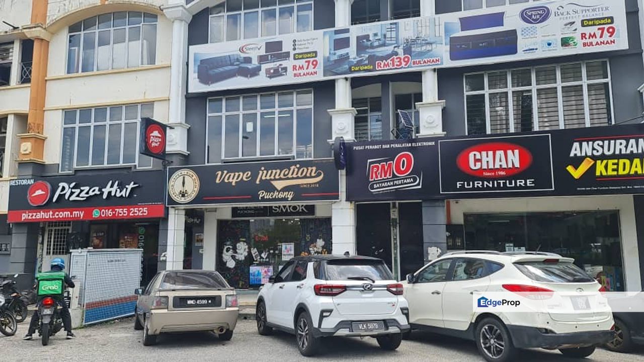 𝐆𝐫𝐨𝐮𝐧𝐝 𝐅𝐥𝐨𝐨𝐫 𝐒𝐡𝐨𝐩𝐥𝐨𝐭, 𝐢𝐧 𝐓𝐚𝐦𝐚𝐧 𝐏𝐮𝐜𝐡𝐨𝐧𝐠 𝐔𝐭𝐚𝐦𝐚  𝐅𝐨𝐫 𝐫𝐞𝐧𝐭, Selangor, Puchong