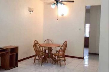 𝟐.𝟓 𝐒𝐭𝐨𝐫𝐞𝐲 𝐇𝐨𝐮𝐬𝐞 𝐈𝐧 𝐁𝐚𝐧𝐝𝐚𝐫 𝐏𝐮𝐭𝐞𝐫𝐢 𝟖 ,𝐏𝐮𝐜𝐡𝐨𝐧𝐠 𝐟𝐨𝐫 𝐒𝐚𝐥𝐞