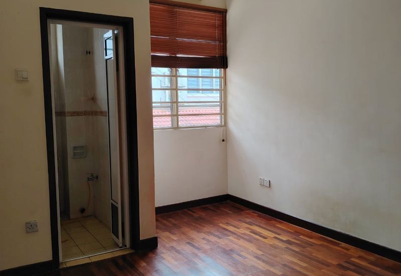 𝟐 𝐒𝐭𝐨𝐫𝐞𝐲 𝐂𝐨𝐫𝐧𝐞𝐫 𝐇𝐨𝐮𝐬𝐞 𝐈𝐧 𝐁𝐚𝐧𝐝𝐚𝐫 𝐏𝐮𝐭𝐞𝐫𝐢 𝟏𝟎 𝐟𝐨𝐫 𝐫𝐞𝐧𝐭