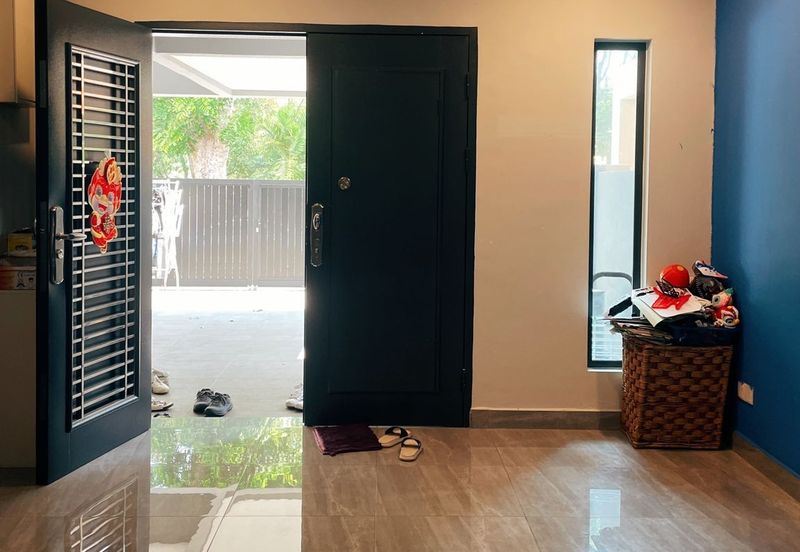 𝟐.𝟓 𝐒𝐭𝐨𝐫𝐞𝐲  𝐇𝐨𝐮𝐬𝐞 𝐈𝐧 𝐁𝐚𝐧𝐝𝐚𝐫 𝐏𝐮𝐭𝐞𝐫𝐢 𝟖, 𝐏𝐮𝐜𝐡𝐨𝐧𝐠 𝐟𝐨𝐫 𝐫𝐞𝐧𝐭