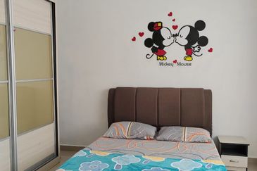 𝟐.𝟓 𝐒𝐭𝐨𝐫𝐞𝐲  𝐇𝐨𝐮𝐬𝐞 𝐈𝐧 𝐁𝐚𝐧𝐝𝐚𝐫 𝐏𝐮𝐭𝐞𝐫𝐢 𝟖, 𝐏𝐮𝐜𝐡𝐨𝐧𝐠 𝐟𝐨𝐫 𝐫𝐞𝐧𝐭