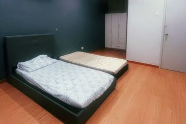 𝟐.𝟓 𝐒𝐭𝐨𝐫𝐞𝐲  𝐇𝐨𝐮𝐬𝐞 𝐈𝐧 𝐁𝐚𝐧𝐝𝐚𝐫 𝐏𝐮𝐭𝐞𝐫𝐢 𝟖, 𝐏𝐮𝐜𝐡𝐨𝐧𝐠 𝐟𝐨𝐫 𝐫𝐞𝐧𝐭