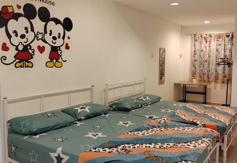 𝟐.𝟓 𝐒𝐭𝐨𝐫𝐞𝐲  𝐇𝐨𝐮𝐬𝐞 𝐈𝐧 𝐁𝐚𝐧𝐝𝐚𝐫 𝐏𝐮𝐭𝐞𝐫𝐢 𝟖, 𝐏𝐮𝐜𝐡𝐨𝐧𝐠 𝐟𝐨𝐫 𝐫𝐞𝐧𝐭