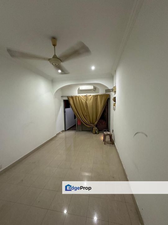 𝟏 𝐒𝐭𝐨𝐫𝐞𝐲 𝐇𝐨𝐮𝐬𝐞 𝐈𝐧 𝐓𝐚𝐦𝐚𝐧 𝐌𝐚𝐲𝐚𝐧𝐠 𝐉𝐚𝐲𝐚, 𝐏𝐞𝐭𝐚𝐥𝐢𝐧𝐠 𝐉𝐚𝐲𝐚 𝐟𝐨𝐫 𝐫𝐞𝐧𝐭, Selangor, Petaling Jaya