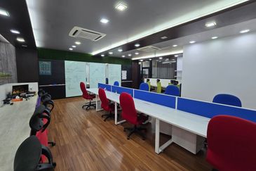 𝐒𝐡𝐨𝐩𝐥𝐨𝐭 𝐎𝐟𝐟𝐢𝐜𝐞 , 𝐁𝐚𝐧𝐝𝐚𝐫 𝐏𝐮𝐭𝐞𝐫𝐢 𝐏𝐮𝐜𝐡𝐨𝐧𝐠 𝐟𝐨𝐫 𝐑𝐞𝐧𝐭