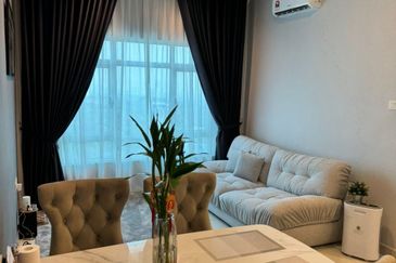 La Thea Residences @ 16 Sierra