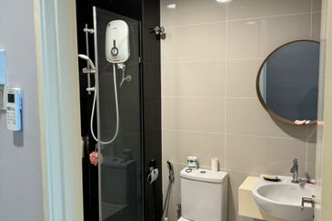 La Thea Residences @ 16 Sierra