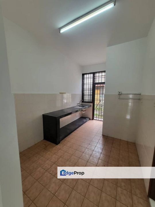 𝟐 𝐒𝐭𝐨𝐫𝐞𝐲 𝐇𝐨𝐮𝐬𝐞 𝐈𝐧 𝐓𝐚𝐦𝐚𝐧 𝐏𝐮𝐭𝐫𝐚 𝐩𝐫𝐢𝐦𝐚, 𝐏𝐮𝐜𝐡𝐨𝐧𝐠 𝐟𝐨𝐫 𝐫𝐞𝐧𝐭, Selangor, Puchong