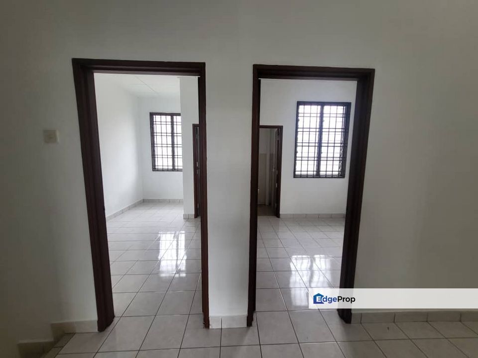 𝟐 𝐒𝐭𝐨𝐫𝐞𝐲 𝐇𝐨𝐮𝐬𝐞 𝐈𝐧 𝐓𝐚𝐦𝐚𝐧 𝐏𝐮𝐭𝐫𝐚 𝐩𝐫𝐢𝐦𝐚, 𝐏𝐮𝐜𝐡𝐨𝐧𝐠 𝐟𝐨𝐫 𝐫𝐞𝐧𝐭, Selangor, Puchong