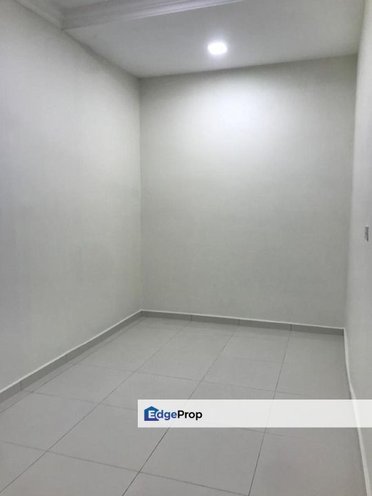 𝟐 𝐒𝐭𝐨𝐫𝐞𝐲 𝐇𝐨𝐮𝐬𝐞 𝐈𝐧 𝐓𝐚𝐦𝐚𝐧 𝐃𝐚𝐦𝐚𝐢 𝐔𝐭𝐚𝐦𝐚, 𝐁𝐚𝐧𝐚𝐝𝐚𝐫 𝐊𝐢𝐧𝐫𝐚𝐫𝐚 𝐏𝐮𝐜𝐡𝐨𝐧𝐠 𝐟𝐨𝐫 𝐫𝐞𝐧𝐭, Selangor, Bandar Kinrara Puchong